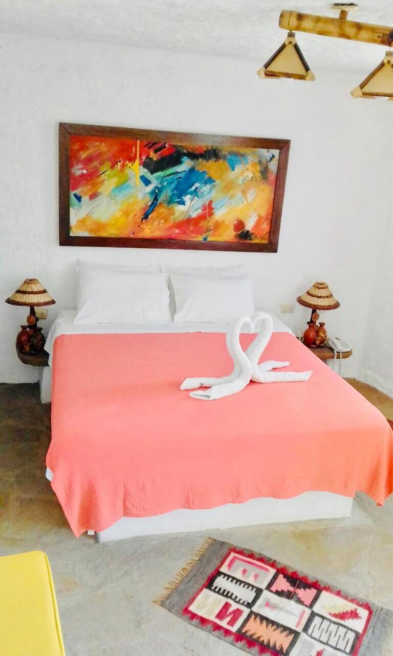 Hotel Smiling Crab Canoas de Punta Sal Exteriér fotografie