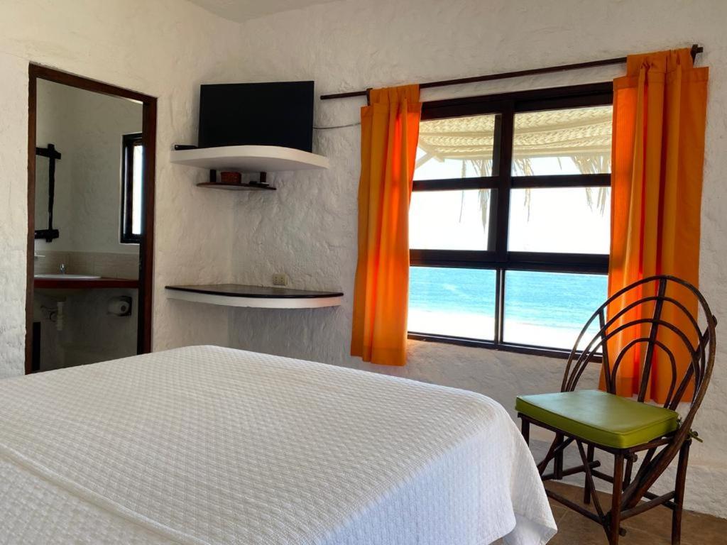Hotel Smiling Crab Canoas de Punta Sal Exteriér fotografie